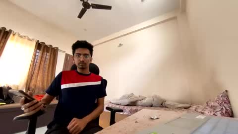 Mask Boy online show from 28, 12, 2024