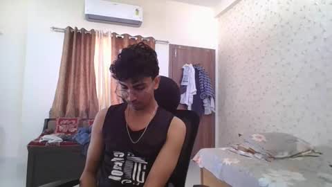 Mask Boy online show from 8, 11, 2025