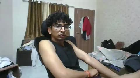 Mask Boy online show from 4, 2, 2026