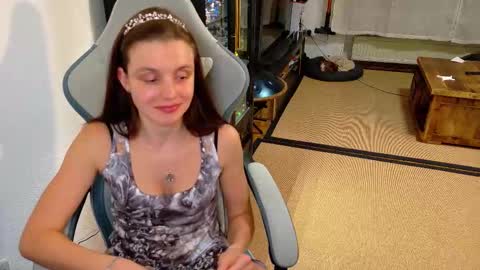 Snapshot of massageofyourlife chatting on 13, 3, 2026 Queeny Kathy Online at 2030 MEZ Sunday Wednesday online show from 13, 3, 2026