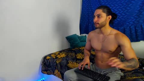 Snapshot of massatgeserotics chatting on 10, 1, 2025 I Am Odin online show from 10, 1, 2025