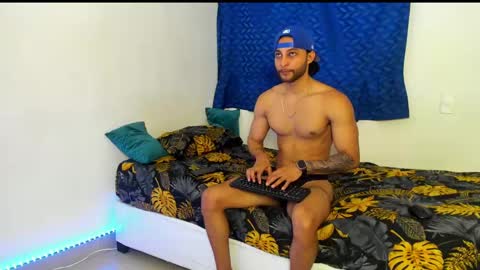 Snapshot of massatgeserotics chatting on 13, 1, 2025 I Am Odin online show from 13, 1, 2025