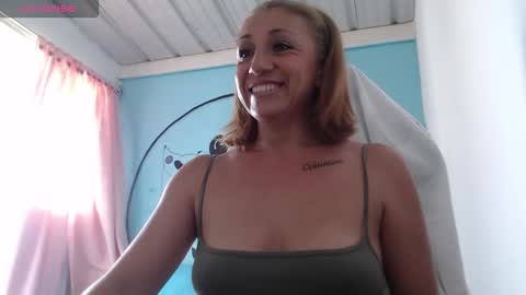 Snapshot of massielferretis chatting on 22, 9, 2025 massiel ferreti online show from 22, 9, 2025