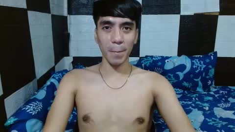 Snapshot of massive_boner02 chatting on 19, 11, 2025 massive_boner02 online show from 19, 11, 2025