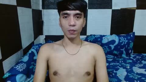 Snapshot of massive_boner02 chatting on 28, 11, 2025 massive_boner02 online show from 28, 11, 2025