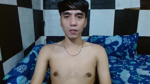 Snapshot of massive_boner02 chatting on 12, 1, 2026 massive_boner02 online show from 12, 1, 2026