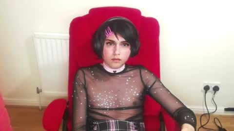 master_and_doll_ online show from 30, 1, 2025