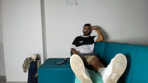 Alex online show from 19, 10, 2025