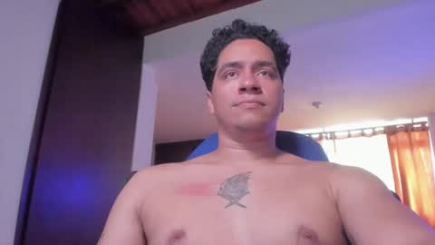 Juan Independent Model online show from 23, 10, 2025