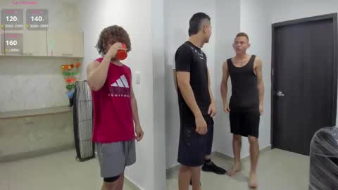 Snapshot of masters_sexx chatting on 19, 2, 2025 Team Cris Darwin- Fernando- Stiven- David online show from 19, 2, 2025