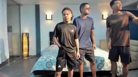 Snapshot of masters_sexx chatting on 23, 2, 2025 Team Cris Darwin- Fernando- Stiven- David online show from 23, 2, 2025