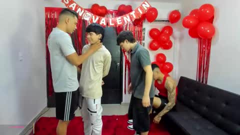 Snapshot of masters_sexx chatting on 8, 2, 2026 Team Cris Darwin- Fernando- Stiven- David online show from 8, 2, 2026