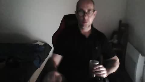 mat11efou online show from 22, 4, 2026