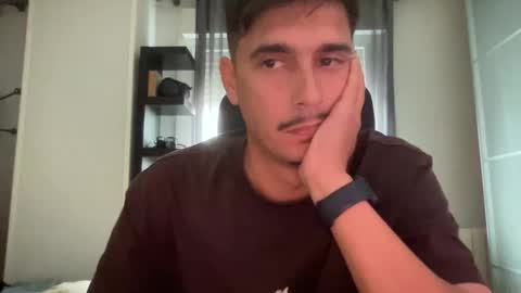 Snapshot of matahavi chatting on 17, 10, 2025 Aaron online show from 17, 10, 2025