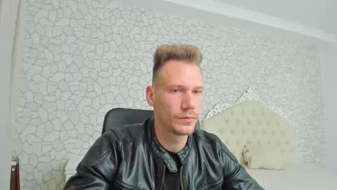 Snapshot of mateobenjamin chatting on 4, 12, 2024 MateoBenjamin online show from 4, 12, 2024