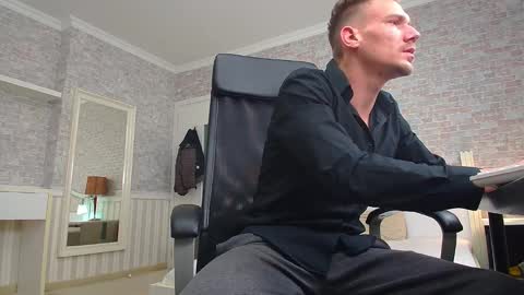 Snapshot of mateobenjamin chatting on 6, 12, 2024 MateoBenjamin online show from 6, 12, 2024