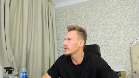 Snapshot of mateobenjamin chatting on 19, 12, 2024 MateoBenjamin online show from 19, 12, 2024
