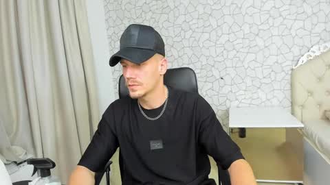 Snapshot of mateobenjamin chatting on 27, 12, 2024 MateoBenjamin online show from 27, 12, 2024