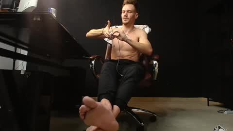 Snapshot of mateobenjamin chatting on 14, 1, 2025 MateoBenjamin online show from 14, 1, 2025