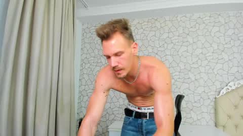 Snapshot of mateobenjamin chatting on 28, 1, 2025 MateoBenjamin online show from 28, 1, 2025