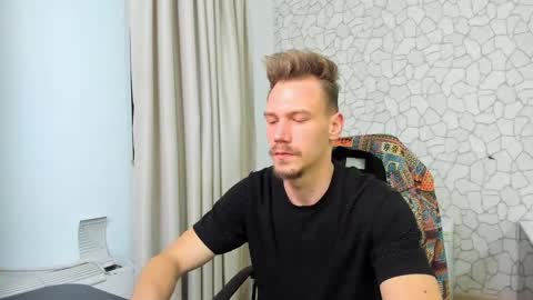Snapshot of mateobenjamin chatting on 2, 2, 2025 MateoBenjamin online show from 2, 2, 2025
