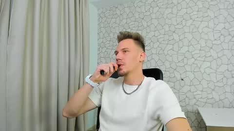 Snapshot of mateobenjamin chatting on 6, 2, 2025 MateoBenjamin online show from 6, 2, 2025