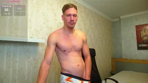 Snapshot of mateobenjamin chatting on 18, 10, 2025 MateoBenjamin online show from 18, 10, 2025