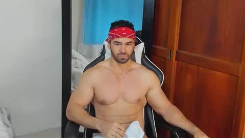 mathews_smith online show from 20, 12, 2025