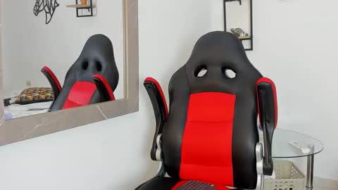 mathias cocks online show from 30, 9, 2025