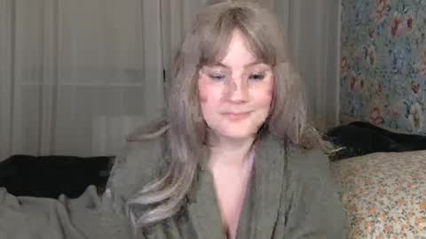 Snapshot of mathilde_solveig chatting on 29, 12, 2024 mathilde_solveig online show from 29, 12, 2024