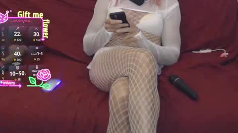 LooLa online show from 25, 9, 2025