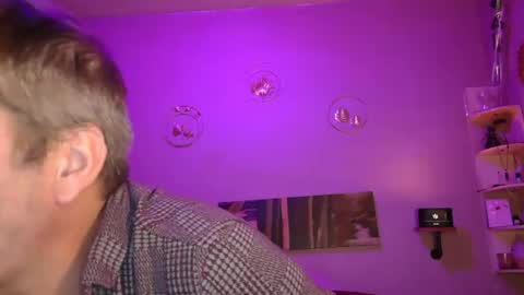 Snapshot of matrike1 chatting on 12, 9, 2025 matrike1 online show from 12, 9, 2025