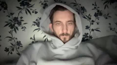 Snapshot of mattcarta chatting on 12, 1, 2025 mattcarta online show from 12, 1, 2025