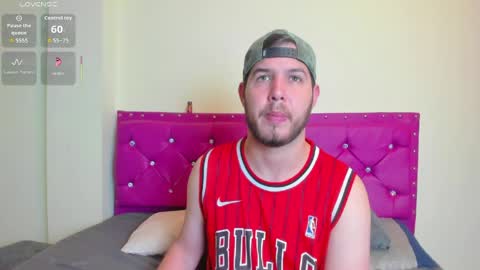 Snapshot of matthew_gill chatting on 6, 4, 2026 matthewlatinc online show from 6, 4, 2026