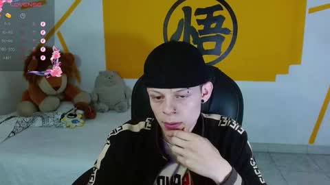 Snapshot of matthewboy_ chatting on 20, 1, 2025 MatthewBoy online show from 20, 1, 2025