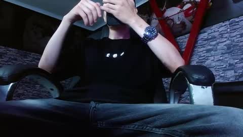 Snapshot of matthewboy_ chatting on 7, 3, 2025 MatthewBoy online show from 7, 3, 2025