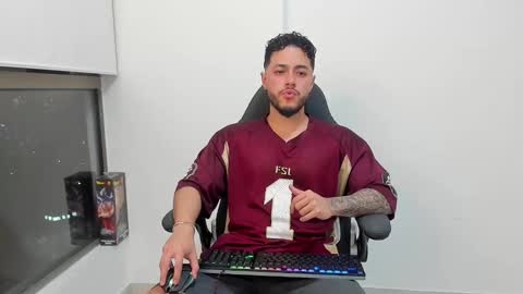 Snapshot of mattia_dupont chatting on 9, 2, 2026 Mattias online show from 9, 2, 2026