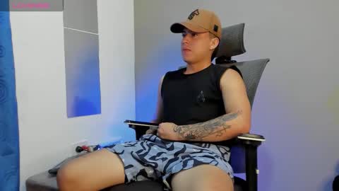 mattiwsmorris_ online show from 19, 11, 2025