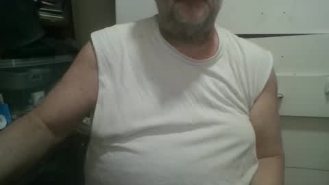 Snapshot of mattnudist chatting on 29, 12, 2024 Matt online show from 29, 12, 2024