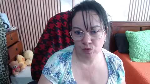 Sonia online show from 5, 10, 2025