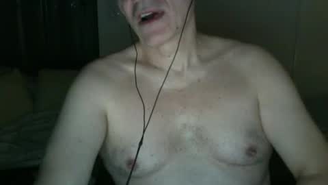 Snapshot of maturehotman chatting on 4, 2, 2025 maturehotman online show from 4, 2, 2025