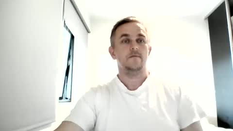 matureontheedge online show from 6, 6, 2026