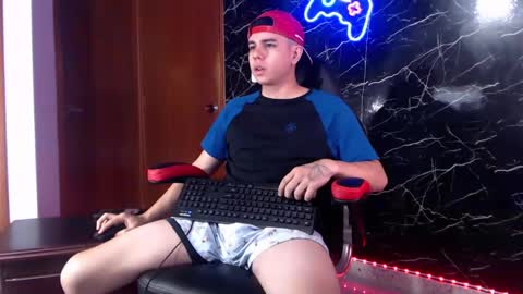 Snapshot of maty_hard chatting on 2, 1, 2025 Matias online show from 2, 1, 2025