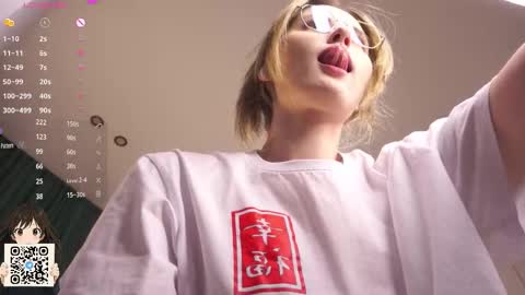 Lily online show from 15, 12, 2025