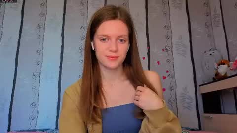 Snapshot of maurineneverman chatting on 28, 6, 2026 Lucy online show from 28, 6, 2026