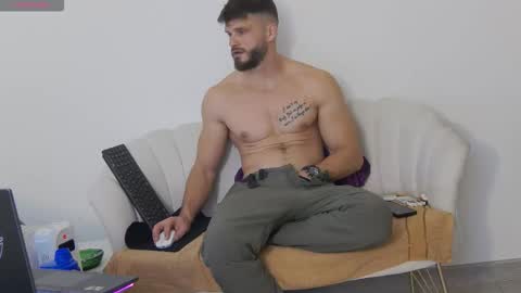 mauro_real_man online show from 8, 11, 2025