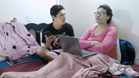 mauroluxandra online show from 14, 4, 2026