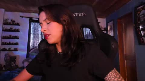 Snapshot of mavis_fuentes chatting on 17, 12, 2024 Hilary online show from 17, 12, 2024