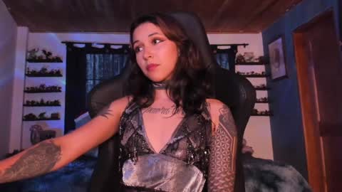 Snapshot of mavis_fuentes chatting on 27, 12, 2024 Hilary online show from 27, 12, 2024