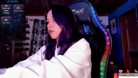 Snapshot of mavis_fuentes chatting on 14, 10, 2025 Hilary online show from 14, 10, 2025